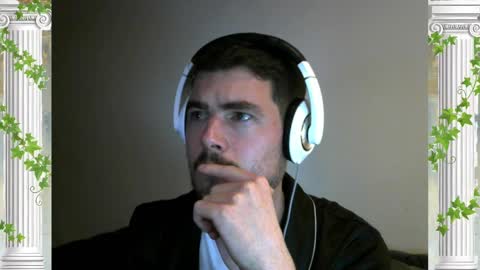 Snapshot of sultansgirls chatting on October 16, 6:36 am The Sultan online show from October 16, 6:36 am