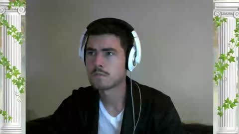 Snapshot of sultansgirls chatting on October 26, 2:06 am The Sultan online show from October 26, 2:06 am