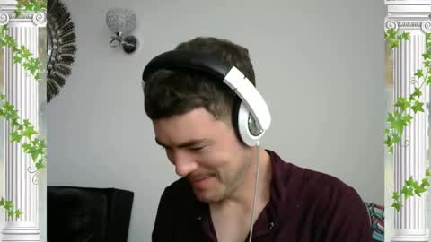 Snapshot of sultansgirls chatting on November 6, 2:40 pm The Sultan online show from November 6, 2:40 pm