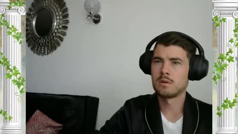 Snapshot of sultansgirls chatting on November 11, 4:07 pm The Sultan online show from November 11, 4:07 pm