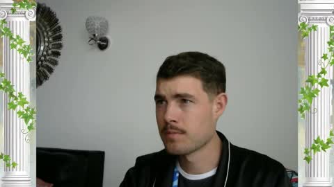 Snapshot of sultansgirls chatting on November 17, 3:51 pm The Sultan online show from November 17, 3:51 pm