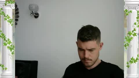 Snapshot of sultansgirls chatting on November 21, 3:54 pm The Sultan online show from November 21, 3:54 pm