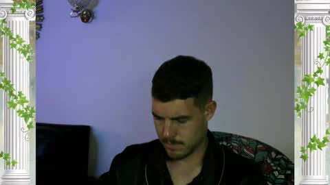 Snapshot of sultansgirls chatting on November 28, 3:20 am The Sultan online show from November 28, 3:20 am