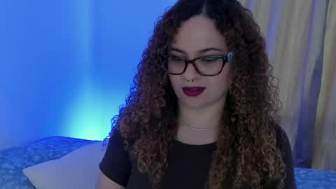 Snapshot of sultrysecrets_ chatting on April 30, 8:57 pm Ann online show from April 30, 8:57 pm