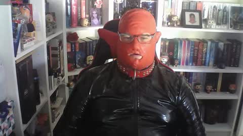 Sumisolatex online show from October 22, 12:05 pm