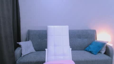 Christina online show from October 19, 3:45 pm