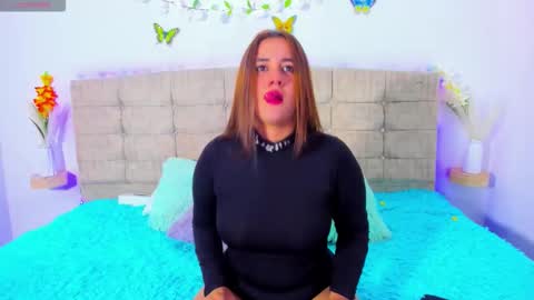 summer_girls01 online show from February 10, 9:41 pm