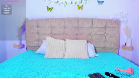 summer_girls01 online show from March 21, 6:00 pm