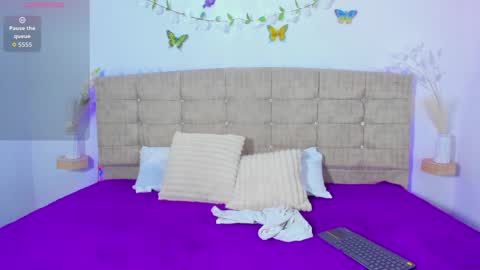 summer_girls01 online show from March 25, 8:26 pm