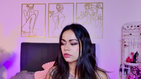 Snapshot of summer_holiday chatting on September 19, 7:21 am OnlyFans summer holiday online show from September 19, 7:21 am