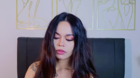 Snapshot of summer_holiday chatting on May 2, 5:34 am OnlyFans summer holiday online show from May 2, 5:34 am