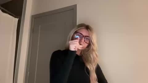 summerclarkee online show from February 28, 4:30 pm