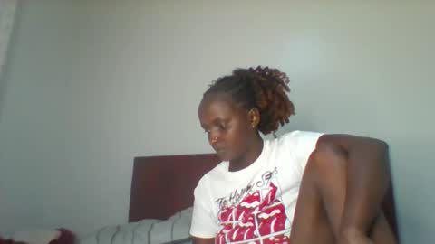 summerdew online show from March 12, 7:09 pm