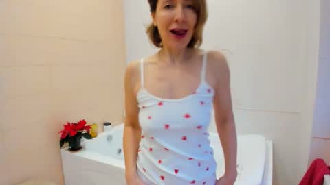 summerliza online show from December 20, 10:11 am