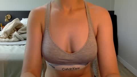 The real sugar baby  Sam Summer  online show from December 26, 4:36 pm