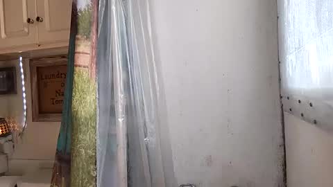 Snapshot of sumstine420 chatting on February 19, 6:00 pm sumstine420 online show from February 19, 6:00 pm