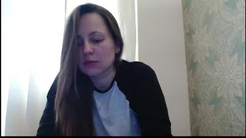 Snapshot of sun__shadow chatting on September 18, 2:19 pm sun__shadow online show from September 18, 2:19 pm