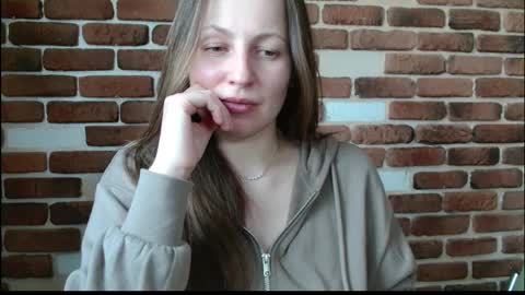 Snapshot of sun__shadow chatting on April 9, 12:43 pm sun__shadow online show from April 9, 12:43 pm