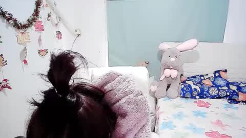 Snapshot of sun_yummy chatting on January 14, 7:48 am Lucis online show from January 14, 7:48 am