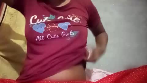 sunali_jain03 online show from April 23, 2:02 am