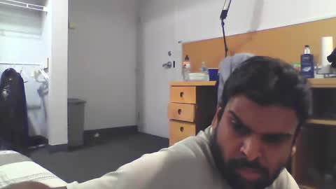 Snapshot of sundoog chatting on February 6, 12:22 am Sundoog online show from February 6, 12:22 am