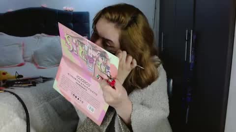 Snapshot of sunflower_dance chatting on December 21, 3:58 am Jeraldine online show from December 21, 3:58 am