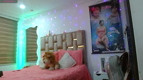 Snapshot of sunflower_dance chatting on September 8, 10:09 pm Jeraldine online show from September 8, 10:09 pm