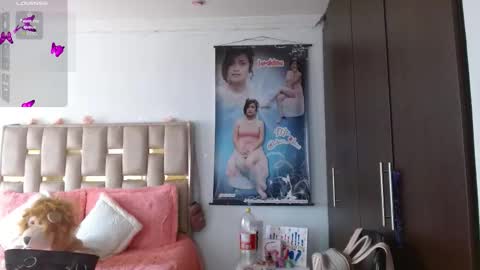 Snapshot of sunflower_dance chatting on September 17, 6:20 pm Jeraldine online show from September 17, 6:20 pm