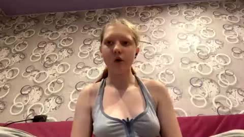 Snapshot of sungpiggott chatting on July 16, 4:57 pm sungpiggott online show from July 16, 4:57 pm