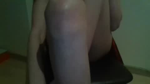 Snapshot of suni_bitch chatting on January 17, 3:28 pm suni online show from January 17, 3:28 pm