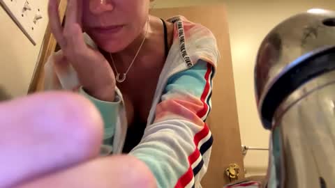 sunnbabe92485 online show from September 17, 12:40 pm