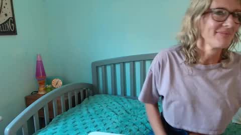 sunniemilf online show from December 15, 12:53 pm