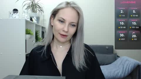 Naomi online show from December 20, 8:45 pm