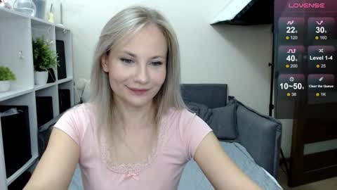 Naomi online show from September 20, 12:50 pm