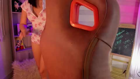 SUNNY online show from February 28, 4:13 am