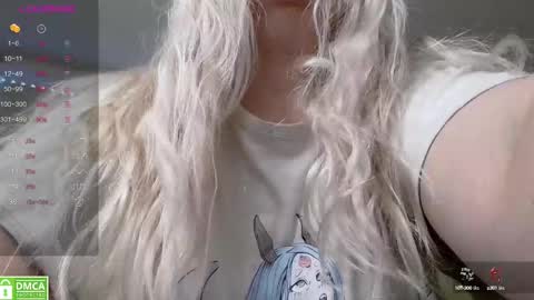 Snapshot of sunny_mood chatting on December 16, 9:24 am sunny mood online show from December 16, 9:24 am