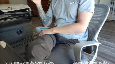 sunny valentine online show from November 10, 2:27 pm