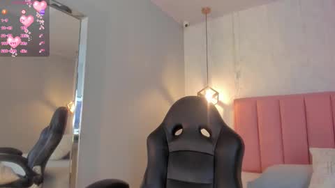  S U N N Y online show from January 8, 12:40 pm