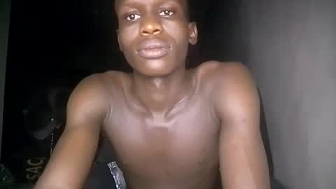 Snapshot of sunnyjohn447 chatting on February 11, 10:07 pm Sunnyblack2 online show from February 11, 10:07 pm