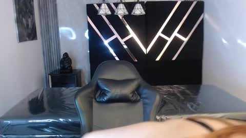 Susana   Mejia online show from February 27, 12:38 pm