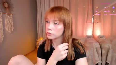 sunrisee_ online show from February 28, 5:03 pm