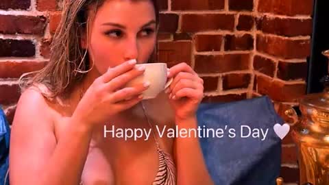 sunsetwithava online show from February 14, 7:54 pm