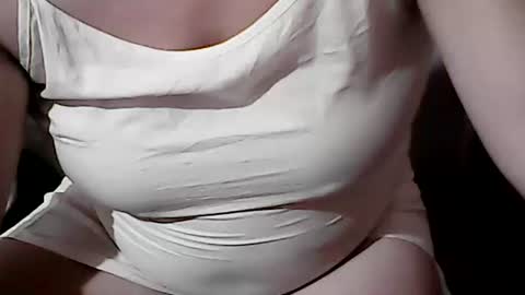 sunshine_38 online show from January 2, 12:02 am