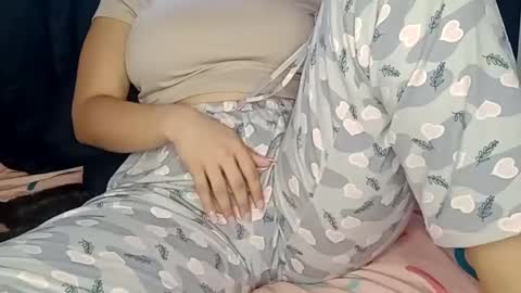 Annie online show from January 11, 8:54 pm