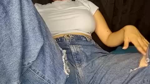 Annie online show from January 17, 12:42 am