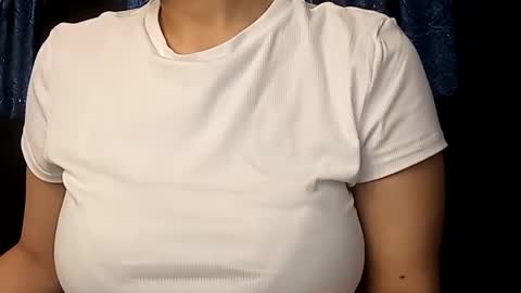 Annie online show from February 9, 10:32 pm