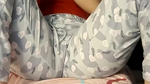 Annie online show from February 17, 9:08 pm