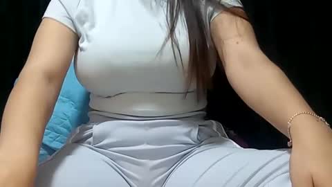 Annie online show from March 1, 1:11 am