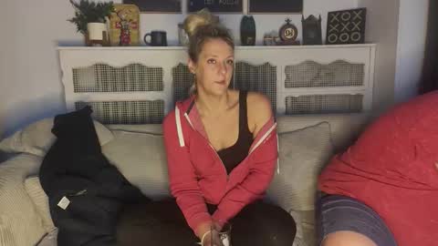 Ava online show from December 3, 3:10 pm