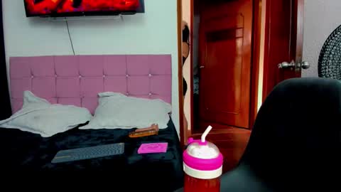 Snapshot of sunshine_uwu22 chatting on October 2, 7:10 pm Andrea Rodriguez online show from October 2, 7:10 pm
